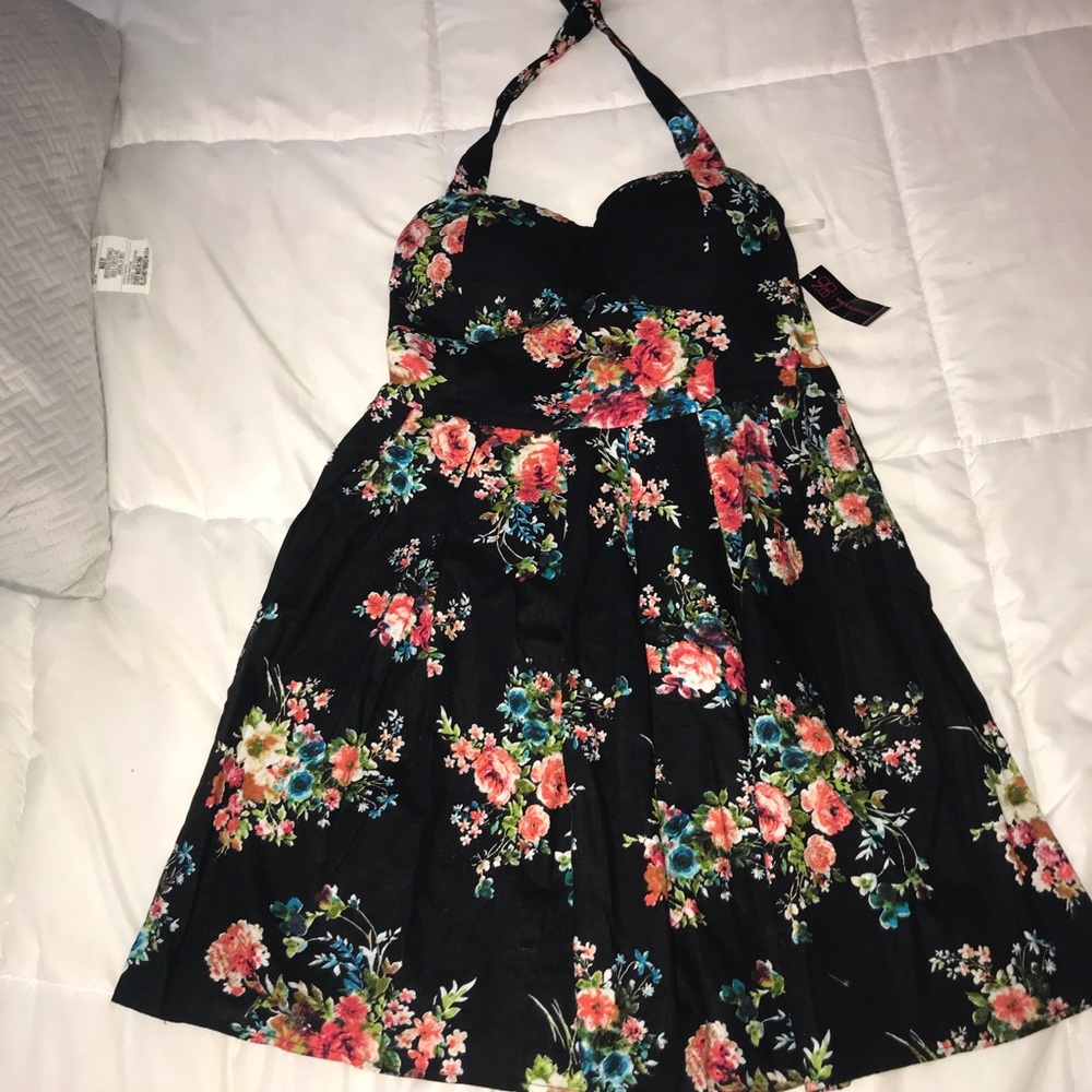 Floral halter dress NWT